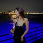 Selin Genç Instagram - Kutlamalı bazen.. hayatı 🥂
