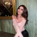Selin Genç Instagram - pretty with pink on top? 🦩😋