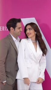 Selin Genç Instagram - I due attori di #TerraAmara @seliinngenc e @arassenol… arrivano questo weekend a #Verissimo 😍 Gulten e Cetin, noi diamo ufficialmente inizio al countdown 💥