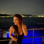 Selin Genç Instagram - Kutlamalı bazen.. hayatı 🥂
