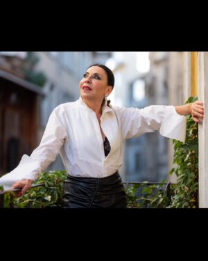 Sema Keçik Instagram - Hayat ne derse o işte❣️🕺🏾🧿🙏🐞🦋💫⭐️🦋💓❤️gelsin hayat sürprizleriyle⭐️💫🙏🧿❤️
Tesadüf  bu gün doğum günü hediyesi gibi oldu🌺💃🏻🦋❤️❣️😍🧿🐞
Bu şahane güne katkısı olan herkese teşekkür ederim 🙏 
@arslansinanarslansinan @ilhandalaklioglu 
@sebenersoy 
@erbil.caylak
#hayatakarken #lifestyle #life #hayat 
#foto