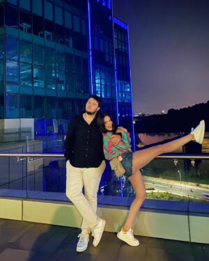 Sena Çakır Instagram - Ablalar hep mi kısa boylu🥲
#bodyguard