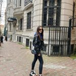 Sena Çakır Instagram - Son fotoğrafın dili olsa; “Teyzecim gülme zaten utanıyorum”🥲