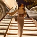 Sena Çakır Instagram – Boğazlı örgü kazak evresine geçtim ama gövdesi şu an için yok.. o kadar da soğuk değil abartmayın😋