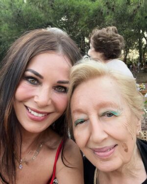 Şenay Gürler Instagram - Canım canım yengemmm… Nermin hanımmm💙💜🧿