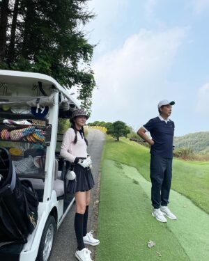 Seo Hyo-rim Instagram - 우리는 걷자🥹