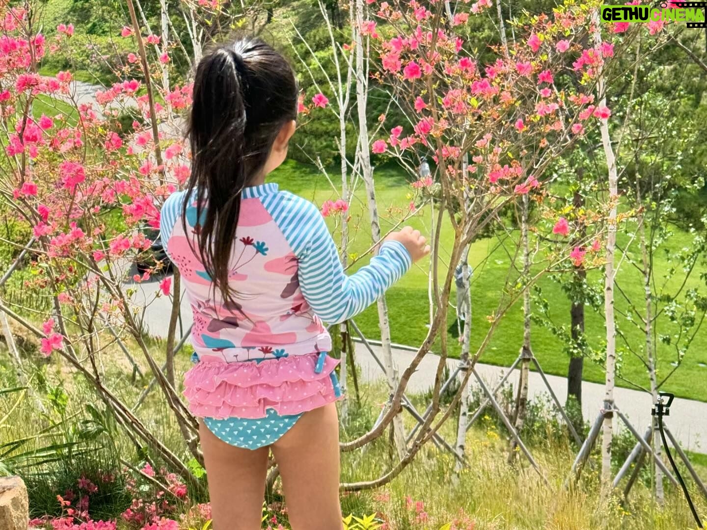 Seo Hyo-rim - 1.9K Likes - 나의 껌딱지❤️
어린이날 축복해😘