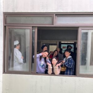 Seo Ye-hwa Instagram - #빈센조 #콘샐러드
무사귀환을 환영하오!