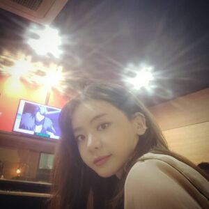 Seo Yu-ri Instagram - 백만년만에 애니메이션 더빙
오랜만에 하니까 좋다.
원래 더빙중에 사진 안찍는데 너무 간만이라
기분좋아 찍었으니 이해해주세요.

#플레이그라운드녹음실 #던전앤파이터