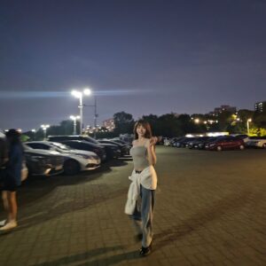 Seo Yu-ri Instagram - 밤공기가 상쾌한거 보니
이제 으른이 되었나봐 🤣