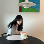 Seo Eun-soo Instagram - 행복한 생일주..🩵 축하해주신 모든 분들 다시 한번 감사합니다 💌🎂