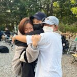 Seo Hye-won Instagram – 선물 같은 작품과 사람들을 만나 벅차오르게 행복했습니다.
그동안 시청해주신 모든 분들 감사드려요🧡
(안 떠나고 싶어요..해결사 못 보내~~~~~~)