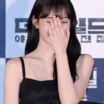 Seo Ji-hye Instagram – 🙈🖤

크라임퍼즐, 너가속, 어마그 이전에 
2021초 처음으로 찍은 제게 큰 도전이었던
생애 첫 영화가 드디어 개봉하게 되었습니다.
첫 시사회였던 만큼 정말 너무 떨렸는데 
잘 마칠 수 있게 도와주신 분들과 와주신 기자님들 그리고 응원하러 와주신 많은 분들 너무 감사드리고 또 감사드립니다🙏🏻
(마지막영상 너무 감사해서 삑사리😅)

📍<더 와일드: 야수들의 전쟁> 
그 동안과 사뭇 다른 새로운 모습으로 
🔥11월 15일 극장에서 만나요🤩🔥

#더와일드야수들의전쟁 #더와일드 #최명주