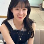 Seo Ji-hye Instagram - 정말 모르겠는 요즘 감성😅 어렵따🤦🏻‍♀️