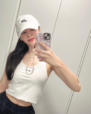 Seo Yu-na Instagram - _ 🛼💪🏻🔥, 
@nrgrunners 🤍