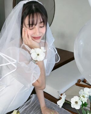 Seo Yu-na Instagram - _ 내 사랑들 고마워 , 🎂🥂💍🤍