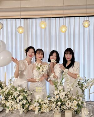 Seo Yu-na Instagram - _ 내 사랑들 고마워 , 🎂🥂💍🤍