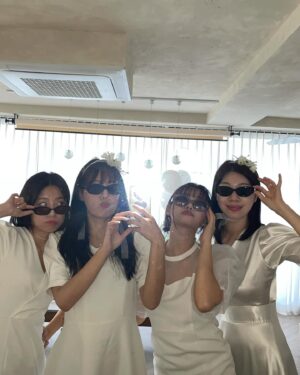 Seo Yu-na Instagram - _ 내 사랑들 고마워 , 🎂🥂💍🤍