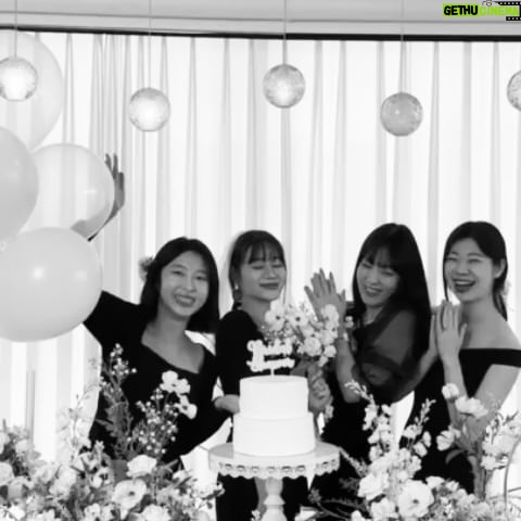 Seo Yu-na - 20.5K Likes - _ 내 사랑들 고마워 , 🎂🥂💍🤍