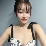 Seo Yu-na Instagram - _ 백만년만의 무대 💜🫧🎁, E.So 최고였다!!!🌙 와주신 분들 너무 감사해요🤍