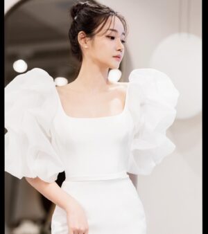 Seo Yu-na Instagram - _ 사랑이 넘쳤던 가봉스냅 🩵, 
👗 @kaylabennet_official @xee_ex
📸 @leekyungho_photograph
💇🏼‍♀️ @raffine_sera
🌸 @garden__a
🫶 @wedding.yuzu