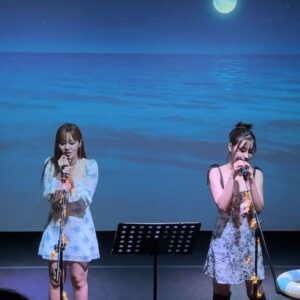 Seo Yu-na Instagram - _ 백만년만의 무대 💜🫧🎁, 
E.So 최고였다!!!🌙
와주신 분들 너무 감사해요🤍