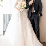 Seo Yu-na Instagram - _ 사랑이 넘쳤던 가봉스냅 🩵, 👗 @kaylabennet_official @xee_ex 📸 @leekyungho_photograph 💇🏼‍♀️ @raffine_sera 🌸 @garden__a 🫶 @wedding.yuzu