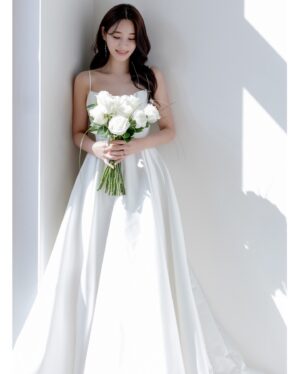 Seo Yu-na Instagram - _ 하루 끝에 선물 같은 사진들 , 🫧💐💍
꿈 같이 최고였던 촬영 ✨🤍