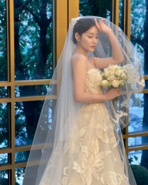 Seo Yu-na Instagram - _ 2024.02.18💍
너무나도 소중한 날 , 
많은 분들의 축복 속에 예쁘게 결혼식을 올렸습니다
축하해주신 모든 분들 진심으로 감사합니다🩵 
행복하게 잘 살겠습니다 👰🏻‍♀️🤵🏻❤️