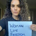 Sepideh Moafi Instagram - Iconic actor Taraneh Alidoosti (Oscar-winning film The Salesman) was arrested at her home on Saturday for an @instagram post to her 8 million followers in which she criticized the Islamic Republic for imposing the death penalty on protesters after the first execution of #IranRevolution & said, "His name was Mohsen Shekari. Every international organization who is watching this bloodshed & not taking action is a disgrace to humanity.” She’s being held at the notorious Evin Prison. In November, she also posted a picture of herself without mandatory hijab, holding a piece of paper reading “ژن ژیان ئازادی” (Women Life Freedom). I’m proud to be part of a coalition artists worldwide standing in solidarity with Taraneh. We’d like to invite you to post a selfie holding up a sign that says “Women Life Freedom” - the English translation of the slogan Taraneh was holding in the photo. The IR is trying to delete all records of this photo because of the massive impact it had when she posted it.  We want to show support & solidarity for Taraneh by recreating it all over the internet & all over the world. Join us, & please sign the petition for her release—link in bio. For letter & full list of signatories, link in bio.☝🏽 #FreeTaranehAlidoosti
