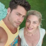 Seray Sever Instagram - Mutlu yıllar can parçam,güzeller güzeli kardeşim💙kızlarımın biricik dayıları🧿 @sonersever Ve Allah erkeği yarattı🤩 #handsome #bro #maşallah #happybirthday