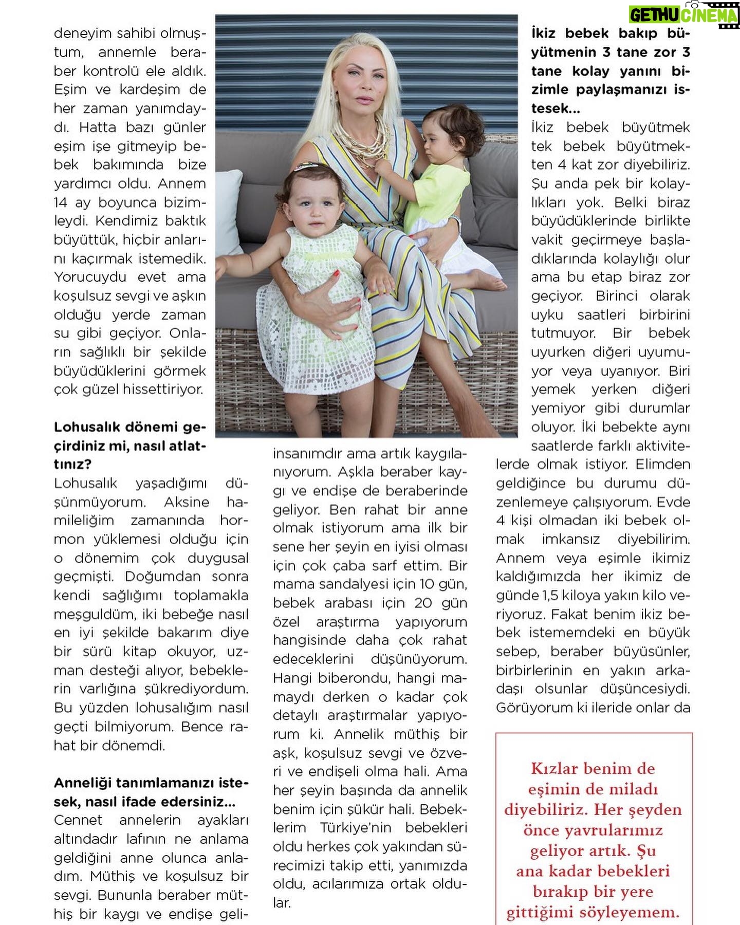 Seray Sever Instagram - @ebebek röportajımız🥰 @sofiaalyasunbul #media #twins #motherhood #love @mugesercekbiroglu 🥰