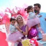 Seray Sever Instagram - İyi ki doğmuşsunuz iyi ki de bizi seçmişsiniz canımın içi gözümün nuru bebeklerim🙏❤️🧿🥰Siz benim kalbim,nefesim,ruhum varlığımın en güzel armağanları Rabbimin nimetisiniz❤️🙏🧿🤲Her geçen gün daha da güzel ve anlamlı hale geliyor sizinle…Ne kadar sevgi,emek ,özveri ve beraberinde endişe…Siz benim miladımsınız,iyi ki varsınız canımın içi yavrularım ❤️🧿🙏🥰Rabbim yolunuzu açık etsin, ayağınıza taş değmesin,iyi insanlarla karşılaştırsın 🙏🤲❤️🥰Nice nice mutlu yıllara , sağlıkla sevgiyle❤️ 🎈♾️🌟 Sofia ve Alya müthiş kıyafet @buqalemoonkids teşekkür ederim 🥰#ikizlerim2yaşında #twins2years #sofiaalyasünbül #2024 #happybirthday #iloveyou #mutluyıllar #şükür #family party organizasyon @kusadasiorganizasyonajans ❤️photo credit @meleklerinfotografcisi ❤️