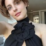 Seren Şirince Instagram – Hi selfie