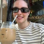 Seren Şirince Instagram – Hayatta beni en çok neyin mutlu ettiğine artık kesin emin olduğum iki şey: Kahve ve kediler :) Cheers ☕️