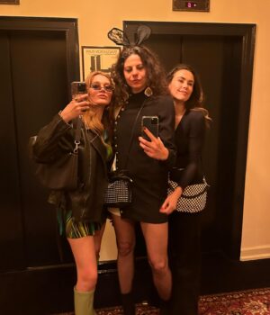 Serena Laurel Instagram - pm to am at the chateau @theblackkeys