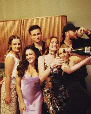 Serena Laurel Instagram - Ringing in 2020 for the 4th year in a row🍾 #2classy4thisworld
