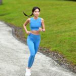 Serena Fang Instagram – 挑戰紐約馬後，跑步變成了生活的一部分
也因為這樣認識了很多新朋友！
練跑的道路上也收到大家很多的鼓勵
覺得心裡暖暖的

新年決定給自己新目標
挑戰 強勢回歸寒流馬的渣打臺北公益馬拉松21K🏃🏼‍♀️
這次想跟大家一起站在跑道上
從紐約跑回台灣，再一次挑戰自己 
跑步新手想問
有一起報名渣打馬的朋友嗎？～
歡迎跟我互相交流喔!!!
或是練跑的時候可以跑到我旁邊說”我有報渣打馬“😆

賽事倒數兩個月
第一次冬天訓練
近期練跑氣溫都比較低
課表前的暖身更重要
降低拉傷跟抽筋的可能
大家一定要更注意保暖跟收操歐！

喜歡跑步
而且要繼續跑下去
啊～報名之後更期待了
2月25日我們渣打馬賽道上見🏃🏼‍♀️✨

#2024渣打臺北公益馬拉松 #渣打馬 
#runtogether一起去跑步
