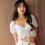 Serena Fang Instagram – 貝殼代表 溫柔與保護
白鑽 純粹無暇
最近又開始喜歡閃亮亮的飾品
應該是因為聖誕節要到的關係吧!
大家有什麼安排呢?
🧜🏻♀️🐚❄️✨
#小美人瑜的貝殼項鍊
#thialhlondon #thialhhk
@thialhofficial_hk