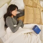 Serena Fang Instagram - 睡美人覺的休息進步法 跑步進步是比誰恢復快 這是我在訓練期間新的體悟 用科學的方式訓練很重要 讓身體好好的修復才是進步的秘訣喲 定了目標 排了課表 希望訓練有成效 但好好休息往往是我們忽略的 高質量的睡眠品質 更能提升生活品質跟運動表現 在高強度的緊繃訓練 我也很容易睡不好 又不喜歡吃西藥怕有依賴性 還是喜歡天然ㄧ點的保健食品 喝了ㄧ陣子 @wellbiomedical #番紅花GABA舒眠飲 在睡前30分鐘ㄧ包 放鬆有感 感覺更好入睡了 美眠6X配方 ✨西班牙affron番紅花萃取 #幫助入睡 #加長深層睡眠時間 ✨添加業界最高韓國專利GABA來源600mg #加強睡眠品質同時調節情緒 ✨愛爾蘭紅藻鈣 黃金鈣鎂組合 #放鬆穩定睡眠品質 ✨法國專利香瓜萃取含有抗氧化酵素之母 SOD #強化夜間修復功能調整體質 ✨睡眠胺基酸 維生素 B6 #睡眠不中斷 睡好了整體體質也會改善 很棒的是他是 #全素飲品 #無添加防腐劑 #不含西藥成分 吃素的朋友也能放心 現在新品上市， 任一舒眠飲組合皆享9折優惠 輸入我的專屬折扣碼「house10」立即再享9折 網址在這: https://bit.ly/46Vvlt0 #唯爾生醫 #番紅花GABA舒眠飲 #BettersleepBetterme #你的營養管家 #送禮自用皆合宜 #外出攜帶超方便