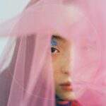 Serena Motola Instagram - 『PUPA. 』再販します🐛 初版『PUPA.』から4年振りに 新たな2つのストーリーが加わっての再販です🦋 大辻隆広さんの以前出版された写真集 『BOTSU ANDERSON 』と同じ可愛いサイズになりました。 写真集がすっぽり入るポケット付きのTシャツもあります 超限定のキーホルダーもあるよ！ 本を触って、見て、新しい『PUPA.』を楽しんで下さい。💛 大辻さんのオンラインサイトで、販売しています。 @photsuji ↑プロフィールにあるリンクを見てみてね。