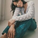 Serinda Swan Instagram – Play•in 

Film by @lizrosa & hair/mua @missdinh
