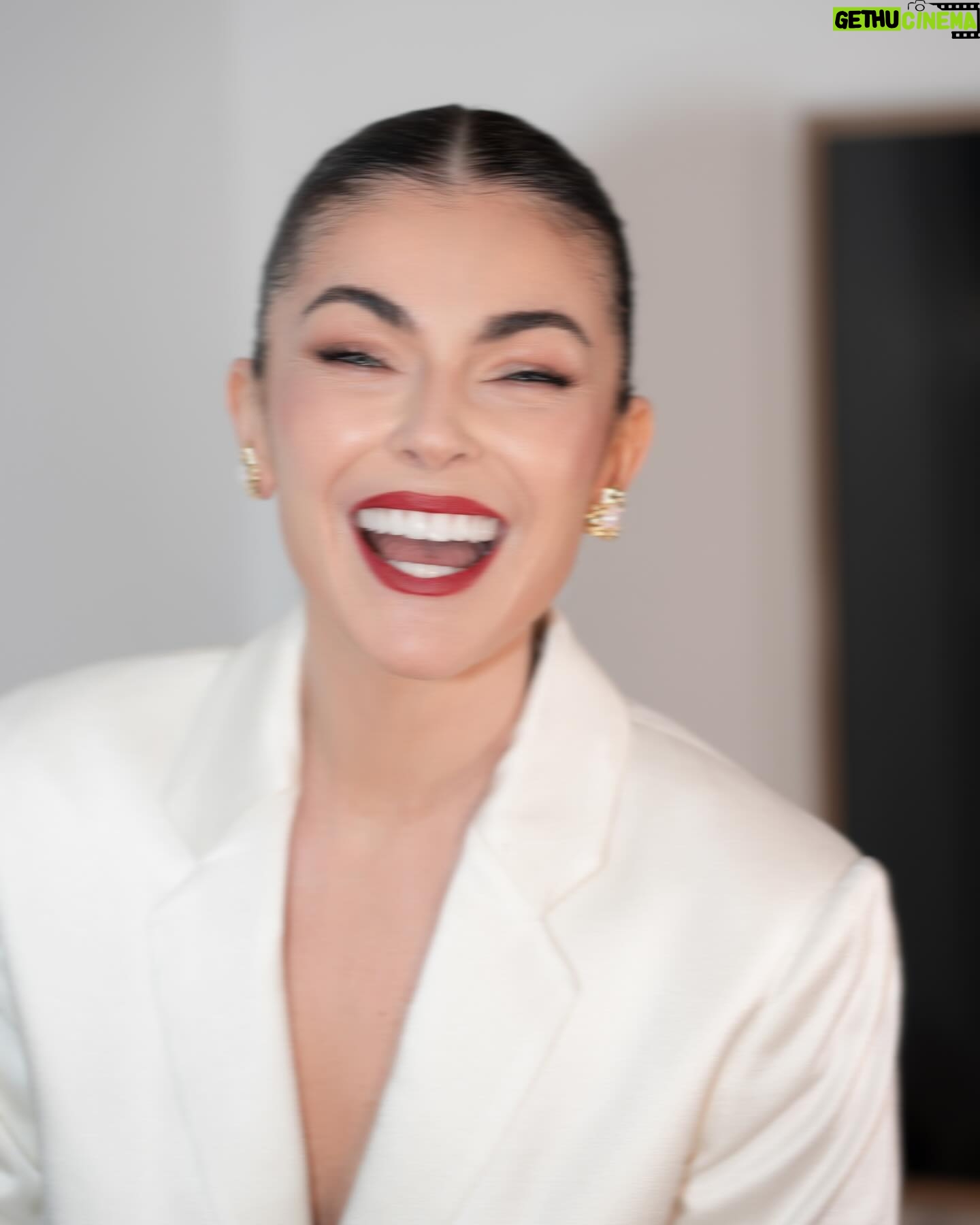 Serinda Swan Instagram - So good I could cry… but I won’t….Because that would ruin @jentioseco ‘s glam… Thanks to this dream team for shinning a girl up. Shot by @aruti.ramela ❤️ Wearing @kokhia.mk Earrings @vassiakostarabrand Pin @rigash_ @tata__pr @monikablunderbeauty @ilia