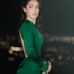 Serinda Swan Instagram - I still haven’t posted the after party… but here’s some more of this amazing dress That’s what happens when you party on a Sunday and work on a Monday #oscars Photography by the incredible @aruti.ramela Dream Team Hair @clarissanya Makeup @allison.giroday Dress @victoriabeckham Shoes @gucci @albrightfashionlibraryla