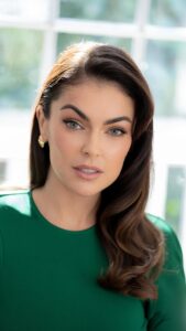 Serinda Swan Instagram - Off to celebrate the OSCARS 2024 We are back… 💋 what a lovely way to spend a Sunday Dream team Photography @aruti.ramela Hair @clarissanya Mua @allison.giroday using @monikablunder Wearing @victoriabeckham @albrightfashionlibraryla