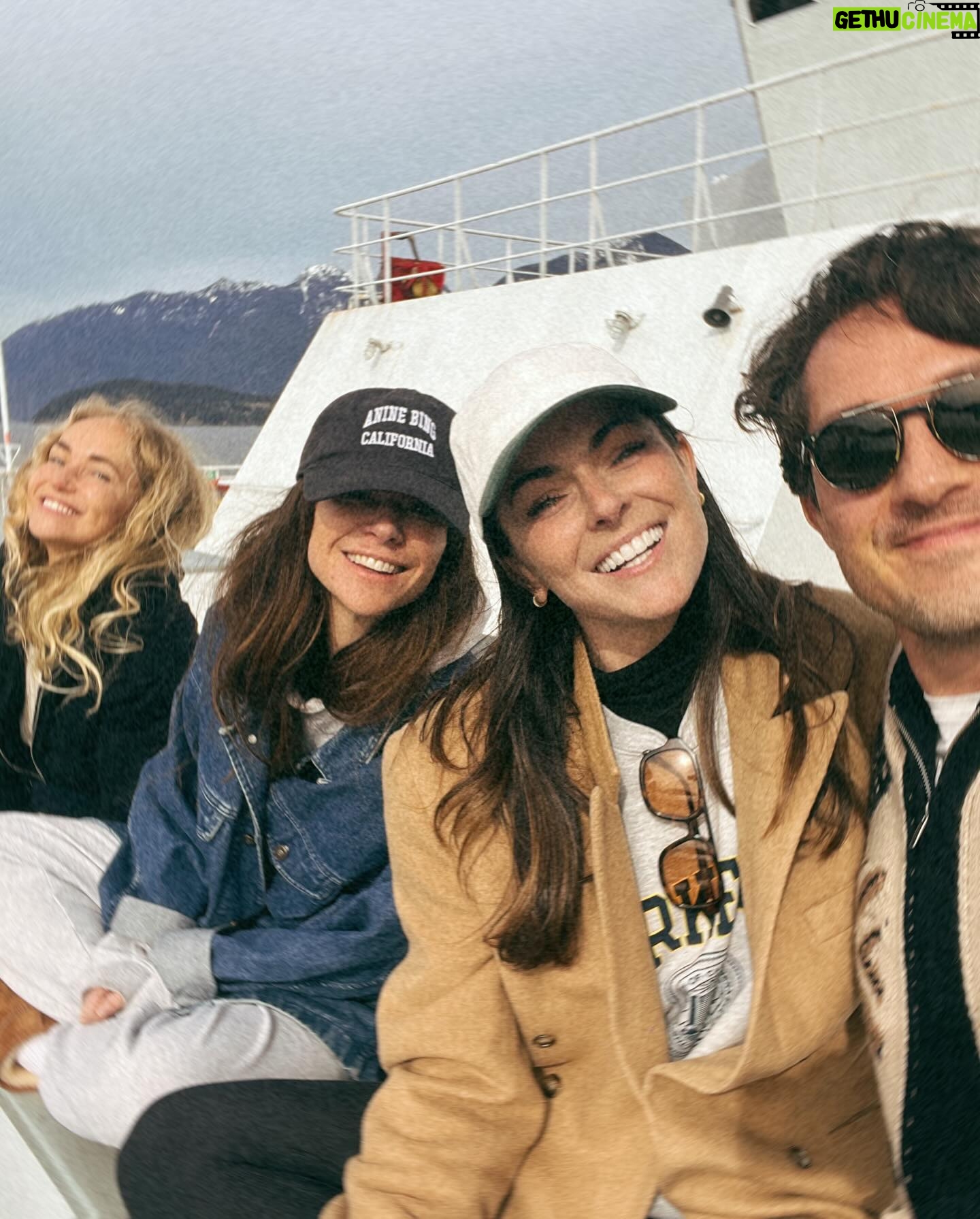 Serinda Swan Instagram - Don’t be an ass… actually they are the best and you should ABSOLUTELY go visit these guys!! Also the last pic “you just have to lean back, tip sideways and then you fall…” 😂 sure… just that easy hahaha. Had the most incredible weekend w @arielswan @mikaelareuben @michaeldward @claritewellness and Zach at the insanely lovely @endswellfarm celebrating Miks birthday. We made pizza, fed sheep, hugged donkeys, climbed trees, made friends… honestly I needed this more than I knew. If you’re planning a trip to BC and are looking for a magic spot to visit, Endswell Farm is the place.