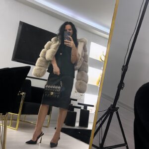 Serpil Çakmaklı Instagram - Hikayede kalmasın dedim .Herkese hayırlı bereketli huzur içersinde geçirilen bir ramazan diliyorum .Mübarek ramazan ayının vatanımıza milletimize ve bütün islam alemine güzellik getirmesini temenni ediyorum .Savaşlar sona ersin .Rabbim oruçlarınızı dualarınızı kabul etsin kıymetlilerim🙏❤️#serpilçakmaklı #giydimgidiyornisantasi #ramazan #instgram #moda #mutlupazarlar #modafashion #moda #ayakkabı #sinema