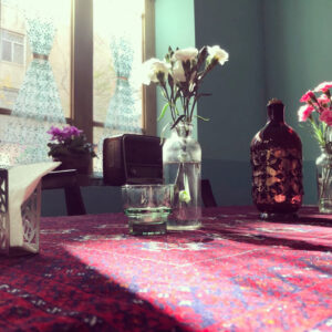 Setare Eskandari Instagram - دوستان عزيزم ...اينجا خانه فرهنگ وهنر "مانا" است ..خانه اى براى گفتگو .. ديدن ..شنيدن ..خانه اى براى دور هم بودن ... با طعمِ گذشته ..دعوتتان مى كنم به بودن 🍃🍃🍃🍃🌹🍃🍃🍃🍃بلواركشاورز خ وصال كوچه شاهد پ٦