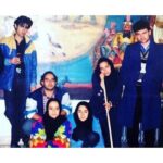 Setare Eskandari Instagram - اين عكس را مهدى سلطانى در صغحه اش گذاشته بود سال٧٤ در دانشكده هنرهاى زيبا ..تئاتر افسانه... مهدى سلطانى ..مريم معينى ..من...شهاب حسينى ..نگاه كردم به ان سالها..به ارزوهايمان و تلاش براى رسيدن، دلم تنگ شده براى همه ان روزها ،انگار همين ديروز بود بيست سال پيش..چه خوب كه دوستيمان پا بر جا مانده و گم نشديم در اين شتاب زمانه