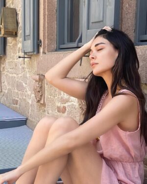 Sevcan Yaşar Instagram - 🌸🌸🌸
